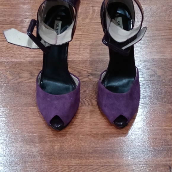 Guess purple suede and patent heels with ankle str - Picture 4 of 11